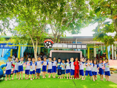 BÉ LÀM TÚI XINH TẶNG MẸ