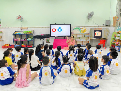 Hình ảnh tuyên truyền
